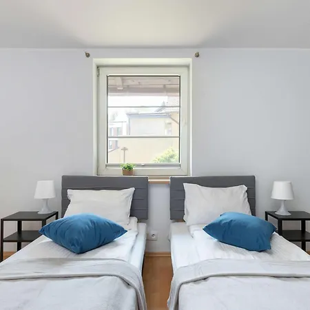 Lana 6 Bedrooms With Parking And Terrace Near The In By Renters Dom wakacyjny