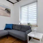 Ferienhaus Lana 6 Bedrooms With Parking And Terrace Near The In By Renters *