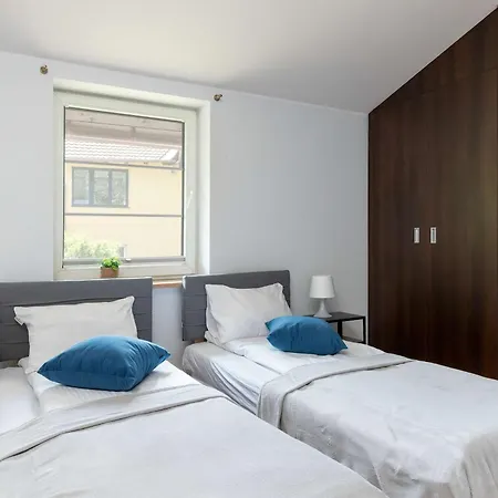 Prázdninový dům Lana 6 Bedrooms With Parking And Terrace Near The In By Renters Sopoty