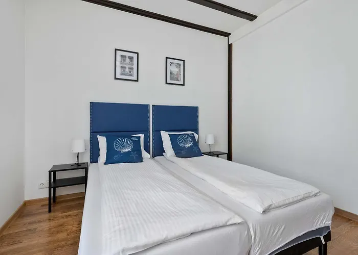 Ferienhaus Lana 6 Bedrooms With Parking And Terrace Near The In By Renters *