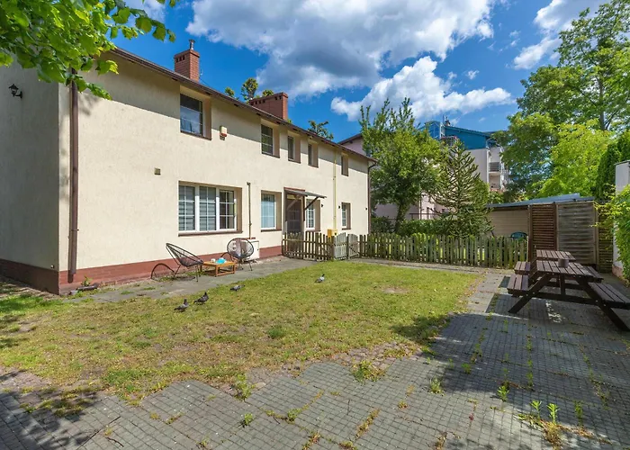 Lana 6 Bedrooms With Parking And Terrace Near The In By Renters