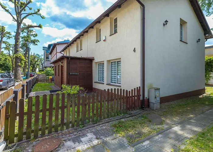 Ferienhaus Lana 6 Bedrooms With Parking And Terrace Near The In By Renters Zoppot