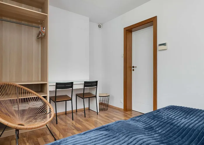 Ferienhaus Lana 6 Bedrooms With Parking And Terrace Near The In By Renters *