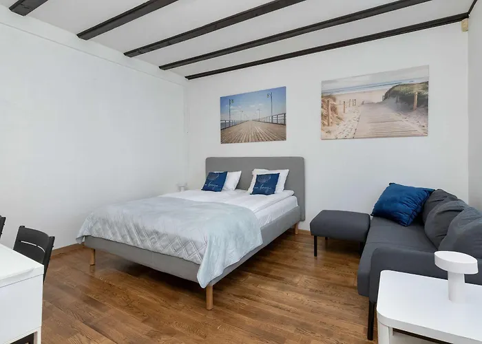 Lana 6 Bedrooms With Parking And Terrace Near The In By Renters Ferienhaus