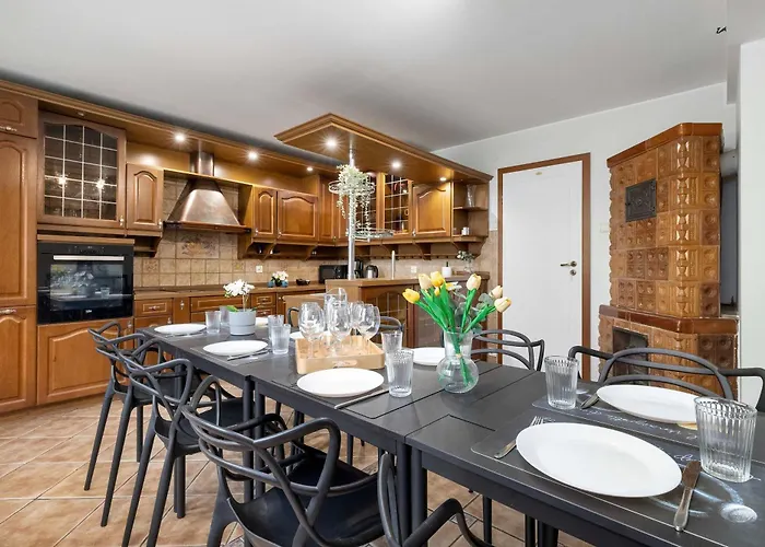 Ferienhaus Lana 6 Bedrooms With Parking And Terrace Near The In By Renters *